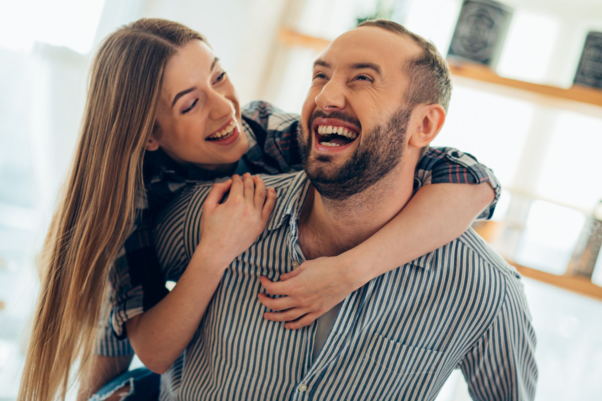 things the happiest couples do every day