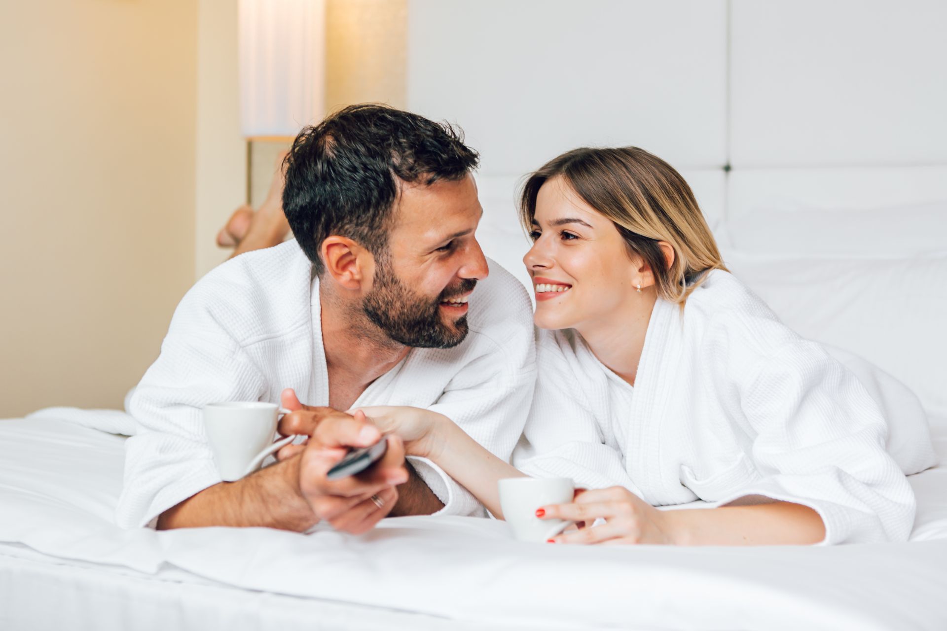 intimate bedroom date ideas