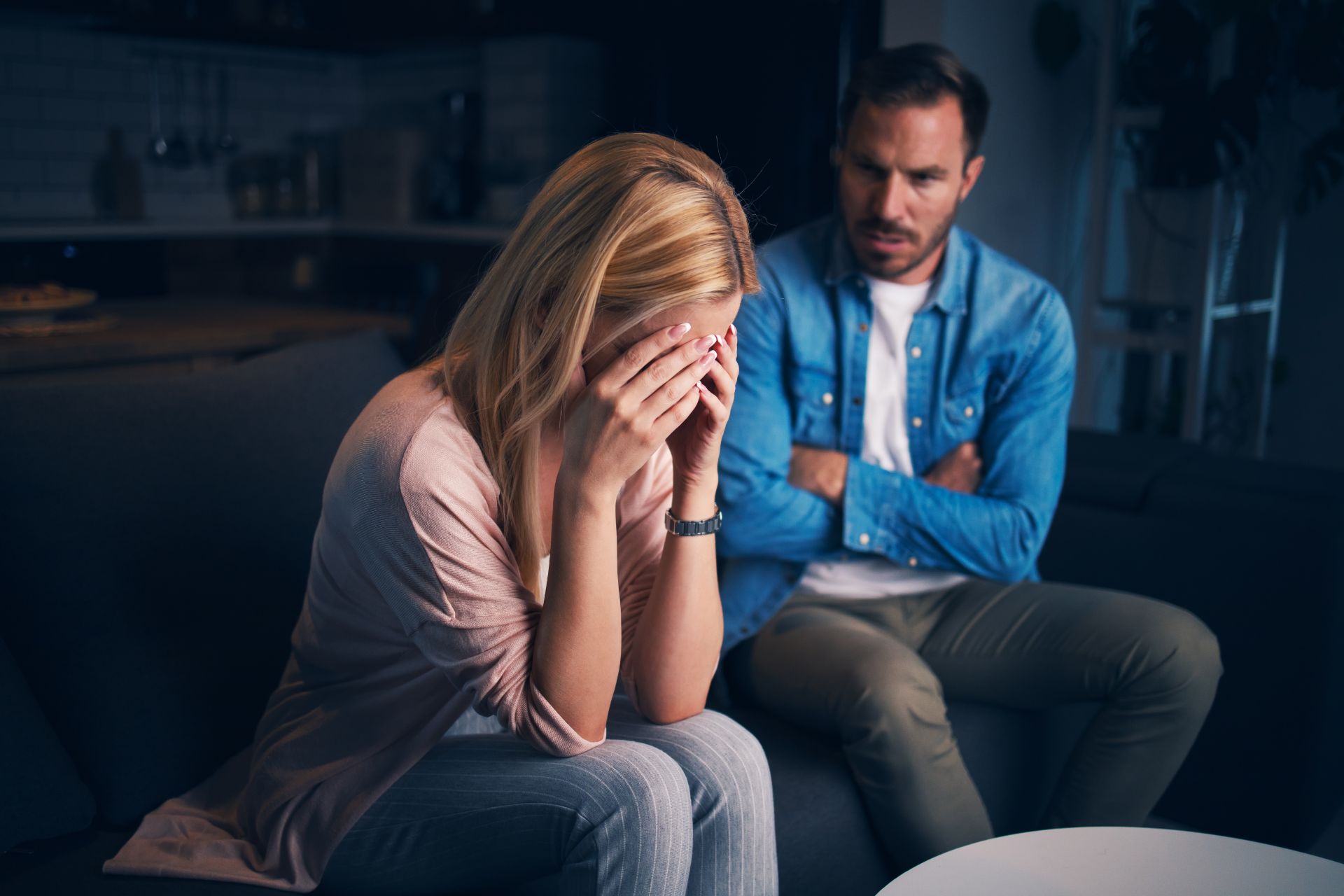 early signs of a toxic marriage