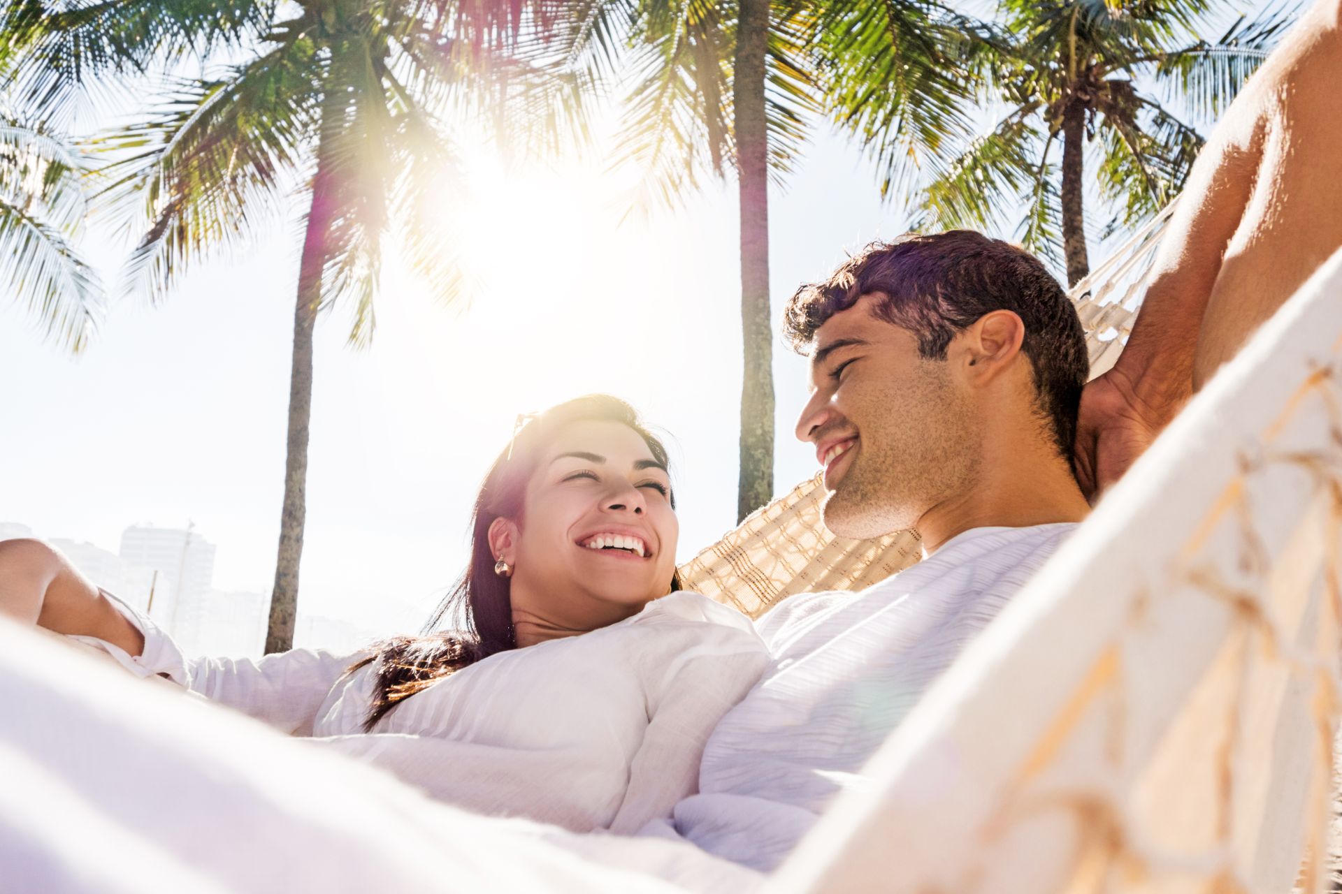 small things happy couples do differently